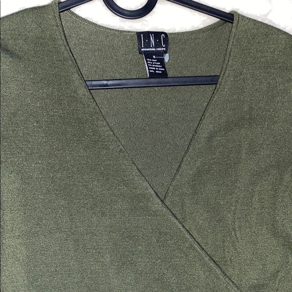 Macy’s I.N.C Olive Green V-neck  sweater S - Picture 5 of 10